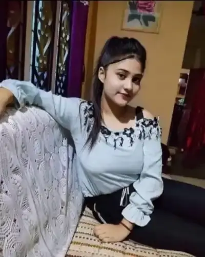 Escorts Service In Mauranipur